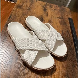 joie Nell Creamy White Texture Criss Cross Sandals